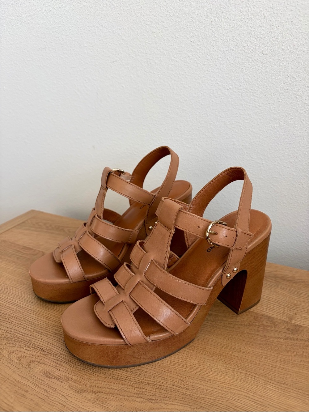 Lucky Brand Tan Leather Platform Sandals Strappy Wood Block Heel Size 8